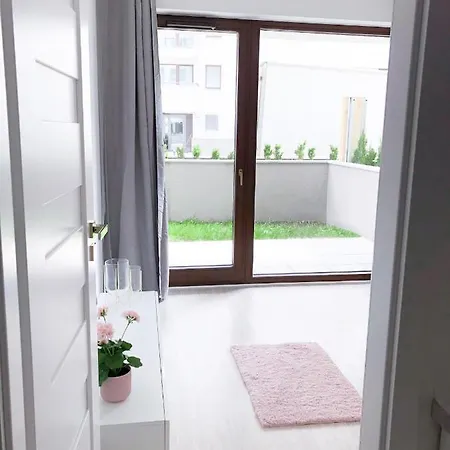 Arkadia, Apartament 3 Pokoje Z Ogrodkiem 公寓 华沙